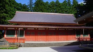 全面の扉を開けたらさぞ壮観