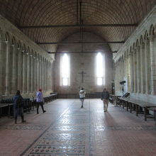 モンサンミッシェル修道院 食事室