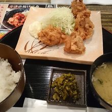 唐揚げ定食