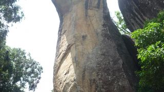 シーギリアロック下山時の見所の１つ