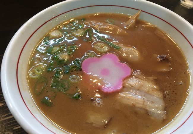 醤油豚骨系の和歌山ラーメン