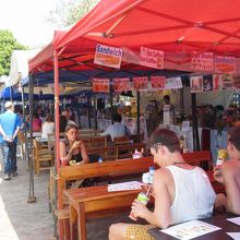 シーサワンウォン通り一角のサンドイッチ屋台