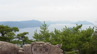 ロープウェイの降り口にある展望台