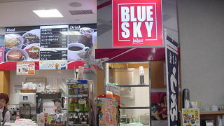 軽く飲食もできます