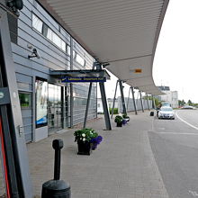 レンタカー返却は反対側