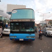 シアヌークビルビル行きのバスの乗る