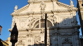 素晴らしい彫刻