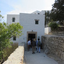 ヨハネが黙示録を書いた洞窟入口(中は撮影禁止)