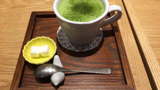 色んなお茶やスイーツが楽しめます！