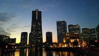 2階外通路からの夜景。