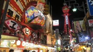 光の賑やかな通り！