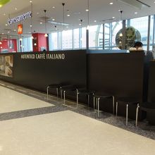 イタリアのコーヒーのカフェ。今はないようです。