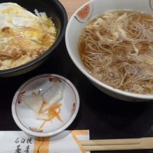 地鶏親子丼そばセットを食しました