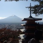 富士山と五重塔の撮影スポット