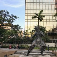 ブルース・リー像はこちらにお引越し中