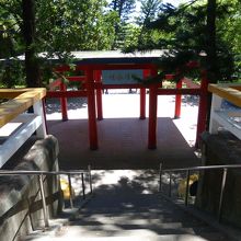 旧台東神社の参道から石段へ