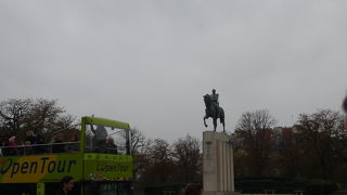 ジョージワシントン騎馬像