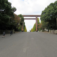 「靖国神社」です