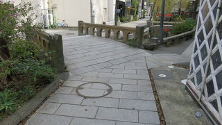 歴史を感じる道