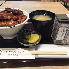豚丼
