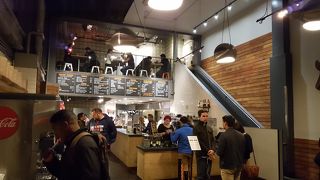 ローカルファストフード