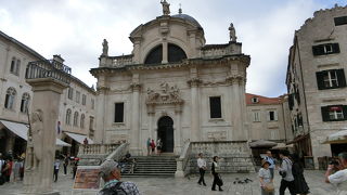 人気の綺麗な教会