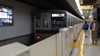 東武の9000系を見かけました