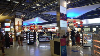 スワンナプーム空港の免税店 By Asamiy キングパワー デューティーフリー ショップ バンコク のクチコミ フォートラベル スワンナプーム空港の免税店 By Asamiy キングパワー デューティーフリー ショップ バンコク のクチコミ フォートラベル