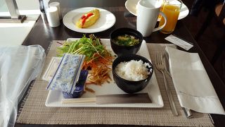 ヒルトン標準の朝飯