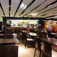 雰囲気は良いのにもったいない。