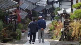 石畳がとてもよく整備されています。坂道が雰囲気が出ています。