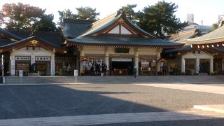 昭和31年に新社殿を造営した。