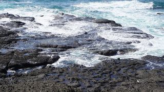 ザブザブと波をかぶっていて、とてもダイナミック