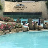 ホテル内プール