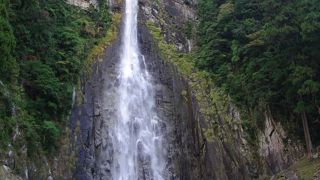 落差日本一の大滝