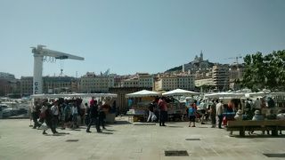 旧港を含めてマルセイユの市街の色々な所から見えました