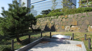 立派な石垣です