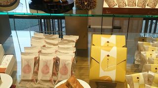 まゆ最中が有名