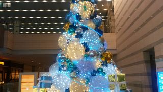 大きなクリスマスツリー