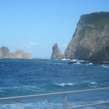 西の河原付近の景観。この辺りの道路開通が最も遅れました…