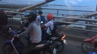 夕方は大渋滞！