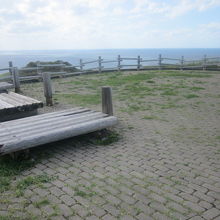 マイナールートにはこんな休憩所兼展望台になっている箇所も！