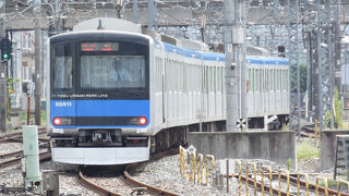 単線なので遅い