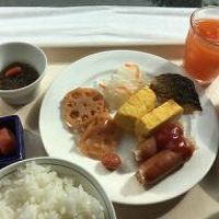 朝食バイキング。