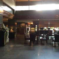 朝食用カフェの上にコリアンジャパニーズレストランがある