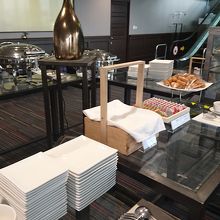 パンやサラダ等