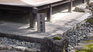 歴史を感じさせる建物です