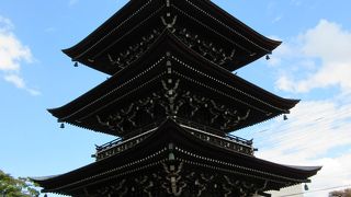 バランスの良い飛騨高山の寺。