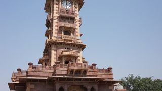 札幌の時計台を思い出した