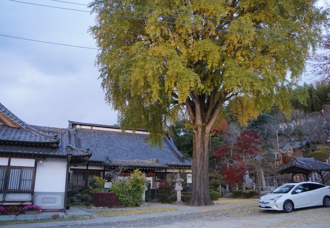 お城の櫓のような建物